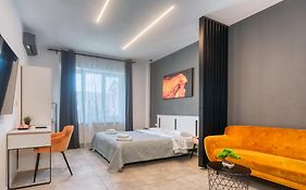Old Town cozy apartments Brătianu - Pumo Properties